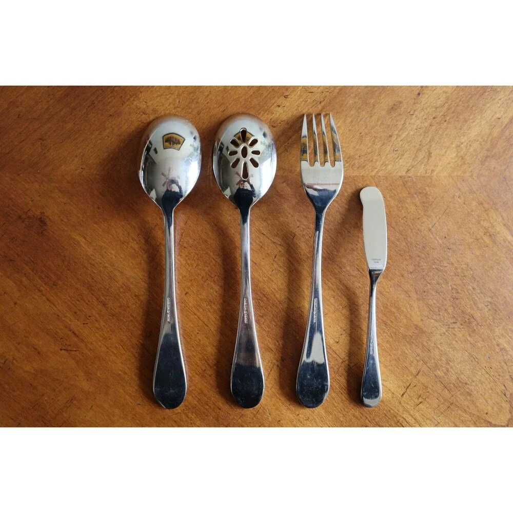 Lot Of 4 Oneida ICARUS Stainless Glossy Serving Utensil Spoons Made in Vietnam
